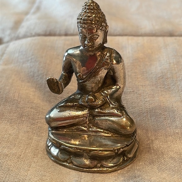 Vintage Silver Buddha Hand Raised - Picture 7 of 12